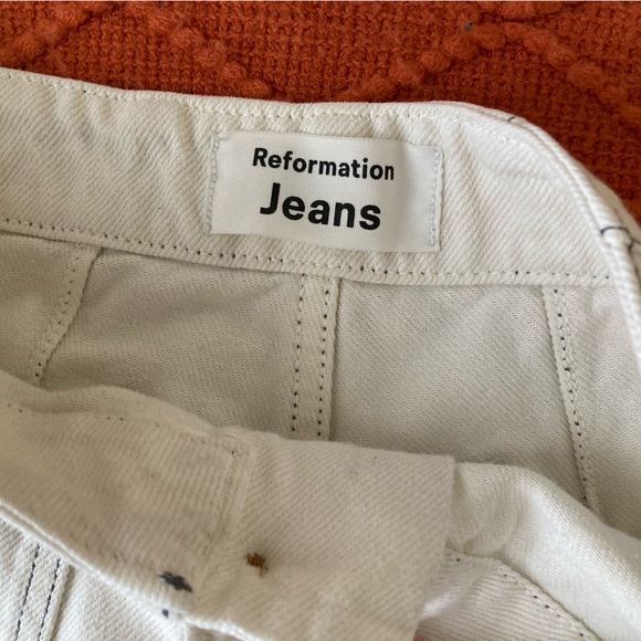 Reformation Cropped Jeans In Ivory - Picture 3 of 4